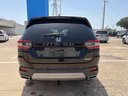 Crystal Black Pearl 2025 Honda Pilot Touring