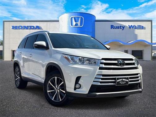 2019 Toyota Highlander 