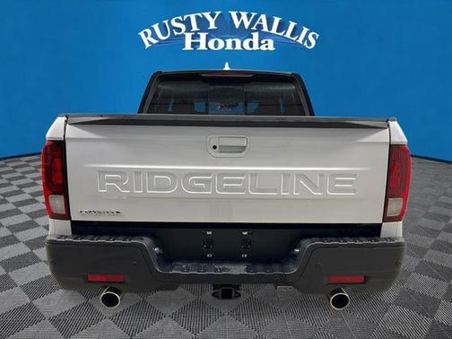 Platinum White 2026 Honda Ridgeline Black Edition