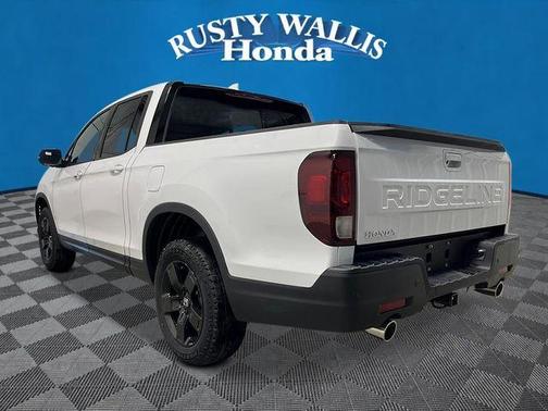 Platinum White 2026 Honda Ridgeline Black Edition
