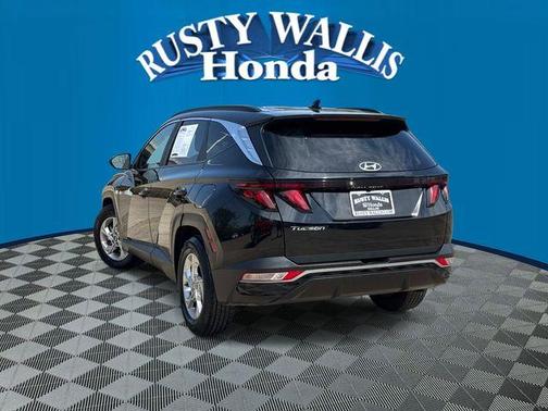 Black Pearl 2024 Hyundai TUCSON SEL