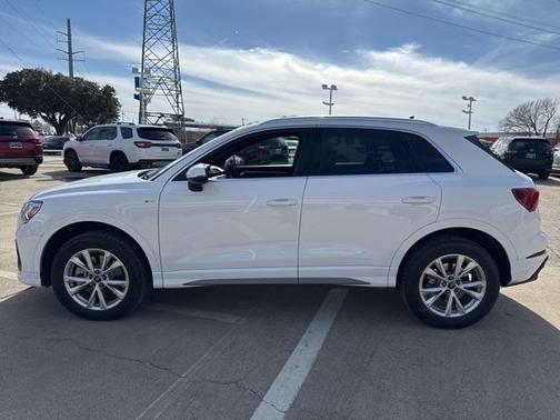 2025 Audi Q3 45 S line Premium