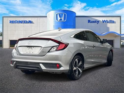 2017 Honda Civic Touring