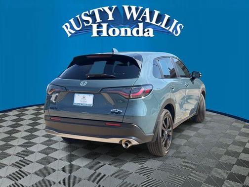 Pearl 2026 Honda HR-V Sport