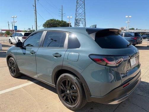 Pearl 2026 Honda HR-V Sport