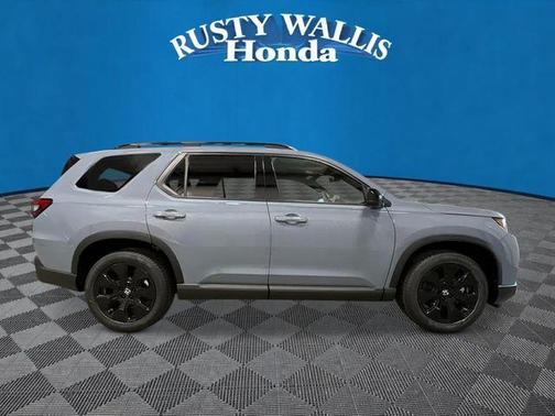 Sonic Gray Pearl 2026 Honda Pilot Black Edition