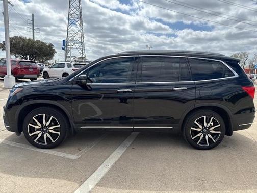 2022 Honda Pilot Elite