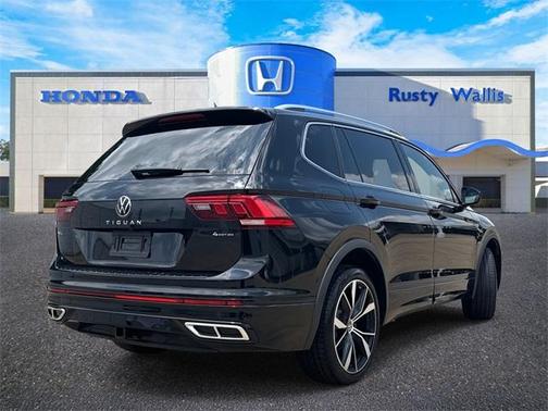 2024 Volkswagen Tiguan 2.0T SEL R-Line