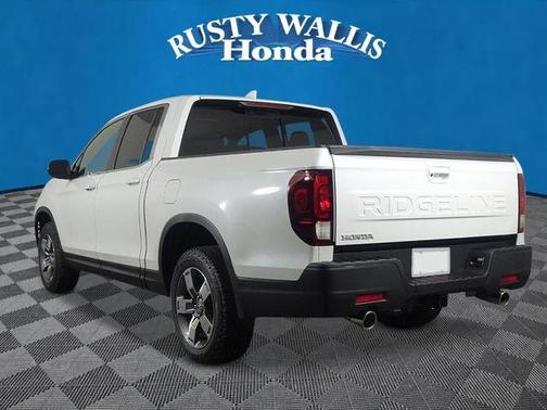 Platinum White Pearl 2026 Honda Ridgeline RTL