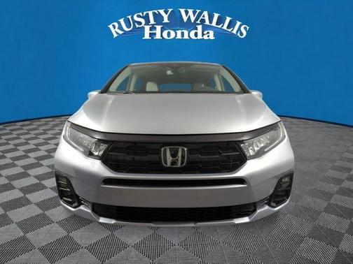 Solar Silver Metallic 2026 Honda Odyssey Elite