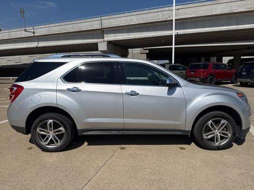 Silver Ice Metallic 2017 Chevrolet Equinox Premier