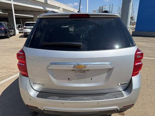 Silver Ice Metallic 2017 Chevrolet Equinox Premier
