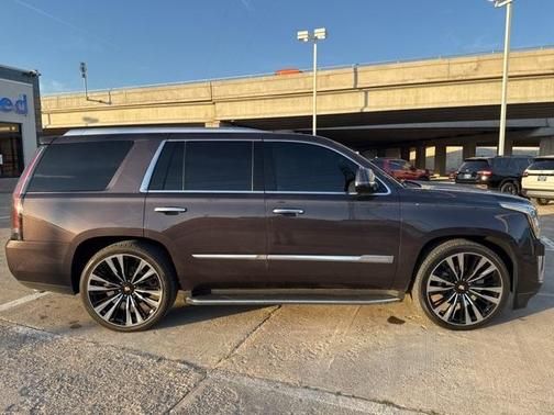 2016 Cadillac Escalade Luxury