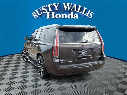 2016 Cadillac Escalade Luxury