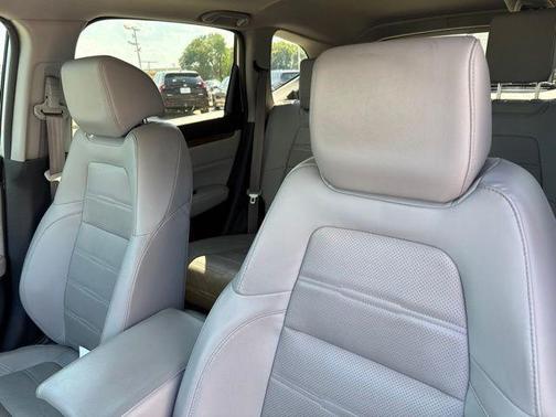 Lunar Silver Metallic 2017 Honda CR-V EX-L