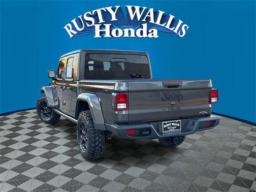 2023 Jeep Gladiator Sport