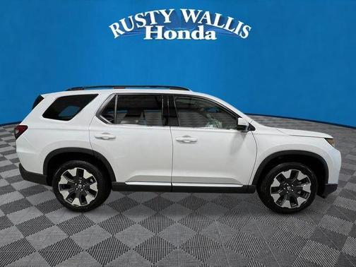 Platinum White Pearl 2026 Honda Pilot Touring