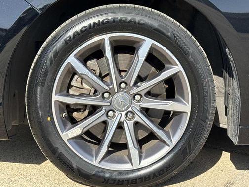 Crystal Black Pearl 2019 Acura TLX FWD