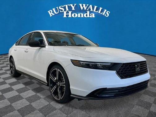 Platinum White Pearl 2026 Honda Accord SE Sedan