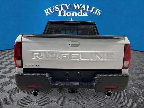 Platinum White Pearl 2026 Honda Ridgeline Black Edition