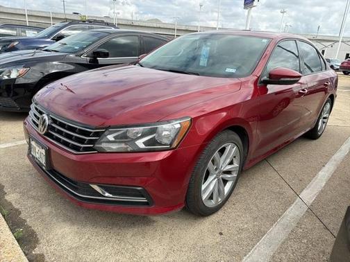 2019 Volkswagen Passat 2.0T Wolfsburg