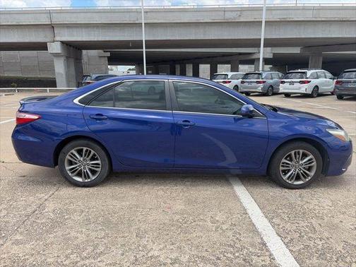 Blue 2015 Toyota Camry SE