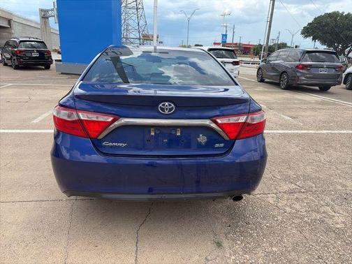 Blue 2015 Toyota Camry SE