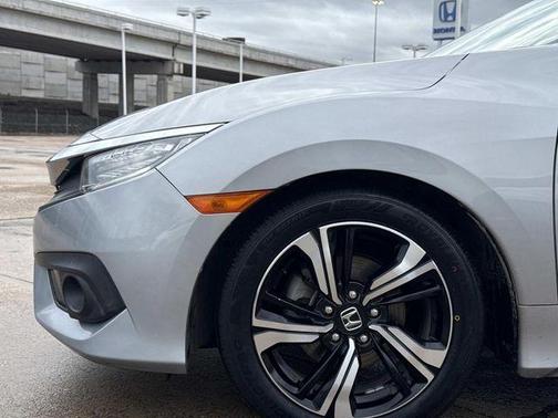 2018 Honda Civic Touring