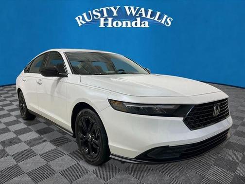 Platinum White Pearl 2025 Honda Accord SE Sedan