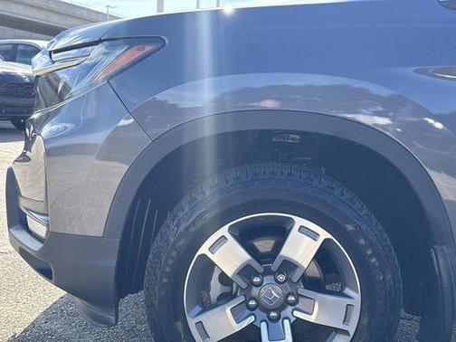 Modern Steel Metallic 2024 Honda Ridgeline RTL