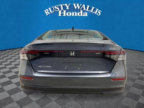 Meteorite Gray Metallic 2026 Honda Accord SE