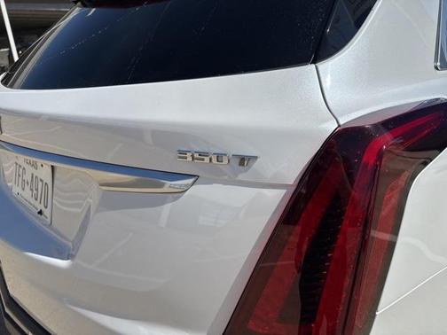 2022 Cadillac XT5 Luxury