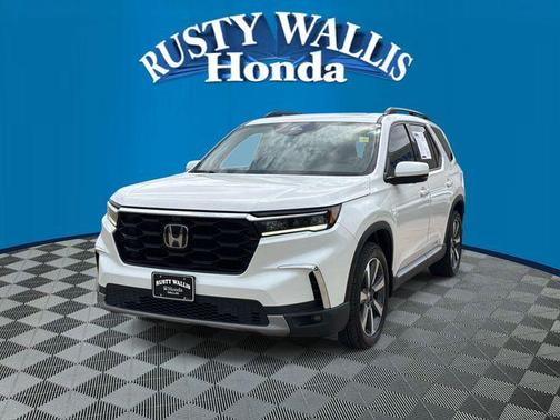 Platinum 2024 Honda Pilot Elite