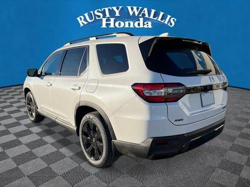 Platinum White Pearl 2026 Honda Pilot Black Edition