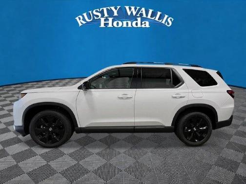 Platinum White Pearl 2026 Honda Pilot Black Edition