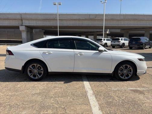 Platinum White Pearl 2024 Honda Accord EX