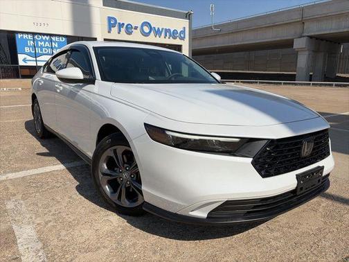 Platinum White Pearl 2024 Honda Accord EX