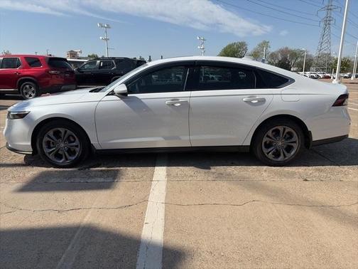 Platinum White Pearl 2024 Honda Accord EX