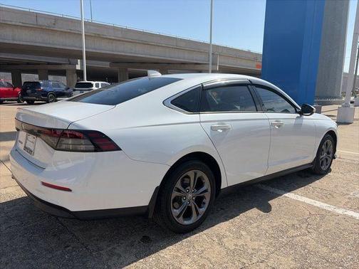 Platinum White Pearl 2024 Honda Accord EX