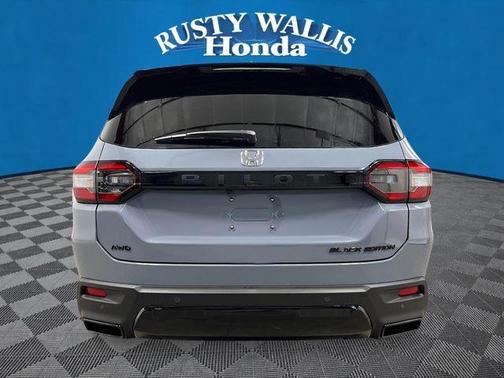 Sonic Gray Pearl 2026 Honda Pilot Black Edition