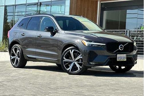 2022 Volvo XC60 R-Design