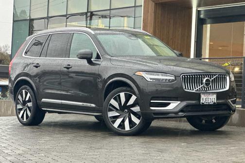 2023 Volvo XC90 Recharge Plug-In Hybrid Ultimate Bright 7-Seater