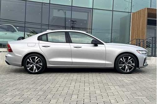 2025 Volvo S60 Core