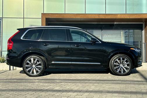 2024 Volvo XC90 B6 Plus Bright 7-Seater