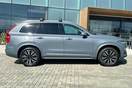 2023 Volvo XC90 Recharge Plug-In Hybrid Plus 6-Seater