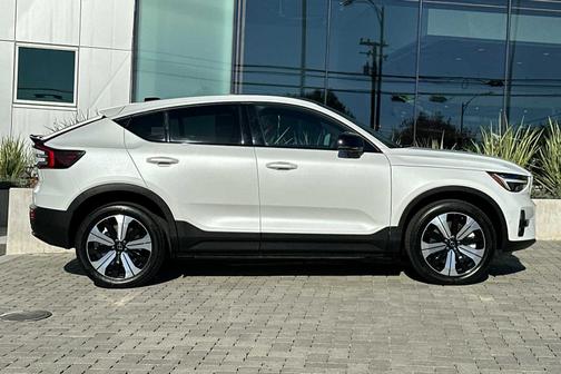2023 Volvo C40 Recharge Pure Electric Twin Plus