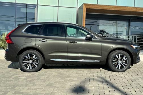 2022 Volvo XC60 Recharge Plug-In Hybrid T8 Inscription Expression Extended Range
