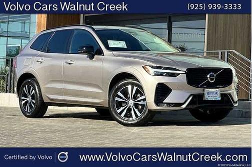 2025 Volvo XC60 Core