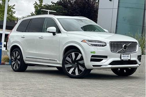 Crystal White 2023 Volvo XC90 Ultimate 6-Seater