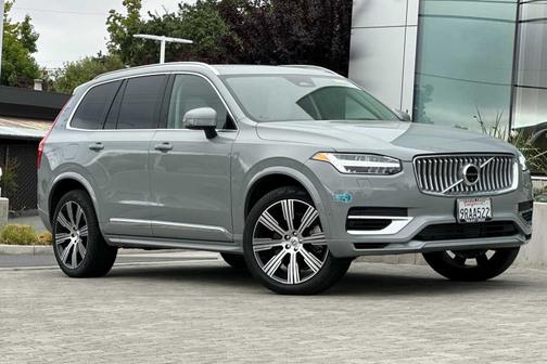 2025 Volvo XC90 Plug-In Hybrid T8 Ultra 7-Seater